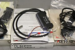 LOT OF 3 KEYENCE FS-V22RP FS-N41P FS2-65P FIBER AMPLIFIERS (B)