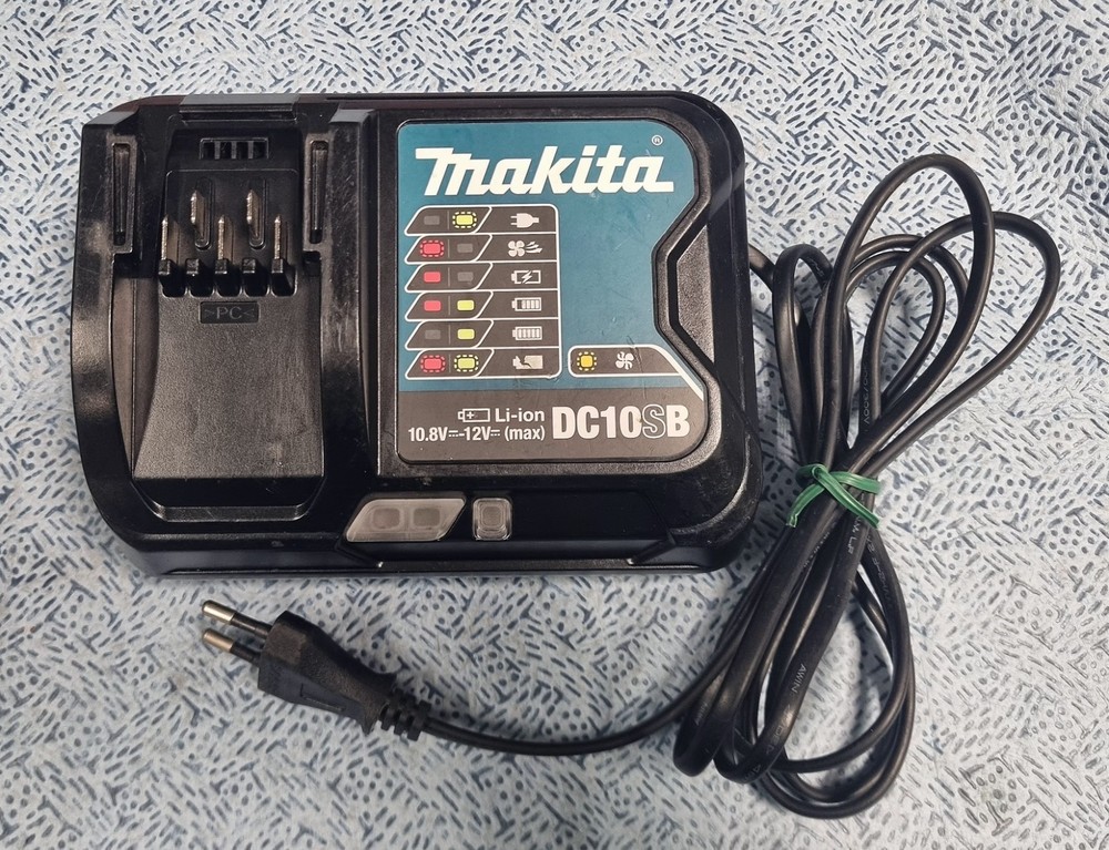DC10SB MAKITA