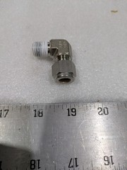 SWAGELOK 90 ELBOW CONNECTOR PLUG, 1/8 NPT,SH,SST 316 AX7 LOT OF 4 … AS IN PIC