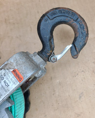 Little Mule Model 300 1,500 3,000 Pound Lineman’s Strap Ratcheting Hoist Double