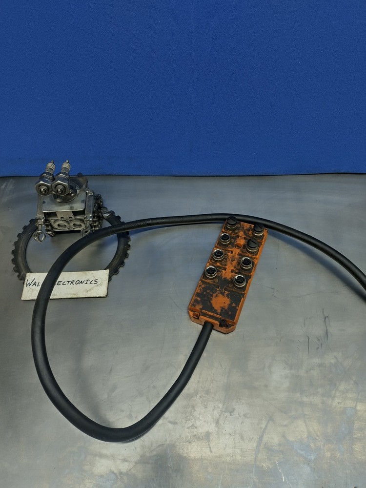 Lumberg ASBV8/LED5-242/5M Actuator Sensor Box 30.10.08