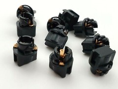 Lot of 30 CEC Replacement Sockets For T1-1/2 Twist Lock Wedge Base Lamp Sockets