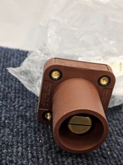 Hubbell HBLMRB2BN: Single Pole Receptacle, 400 Amp. 2 Hole, 600 Volts