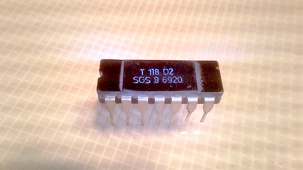 SGS T118 T2 Monostable One-Shot Multivibrator DIP14