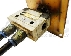 SMC VM13 PNEUMATIC SWITCH VALVE