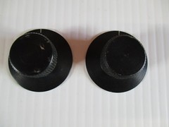 Skirted Knobs Aluminum Pair Test Equipment Ham Radio 1 1/2″ Wide 3/4″ Tall