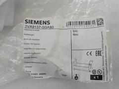 *Lot of 2* Siemens 3VA9137-0GA80 Retaining Bracket 45mm – NEW Surplus!