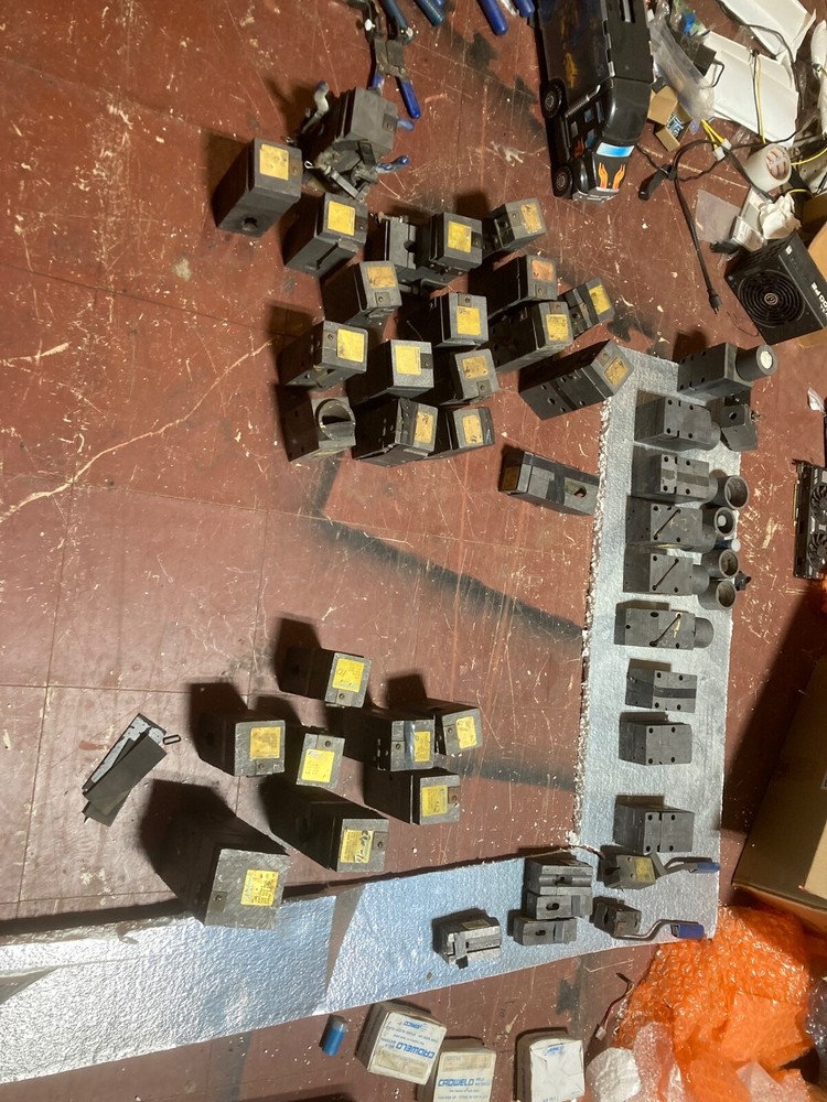 Cadweld Cad ERICO Weld Exothermic Welding Molds Lot of 40 Plus