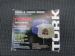 Tork 5004M Delayed Response Photo Control Turn Lock SPST 2208/277V Tungs/Ballast