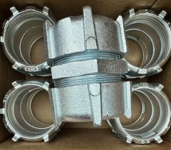 T&B 8620 Threadless Rigid Metal 2″ Conduit Coupling (Box of 5)