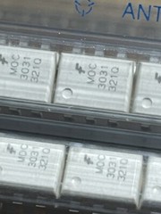 A lot of two (2) Fairchild MOC3031 6-Pin DIP 0-crossing OptoisolatorTriac Driver