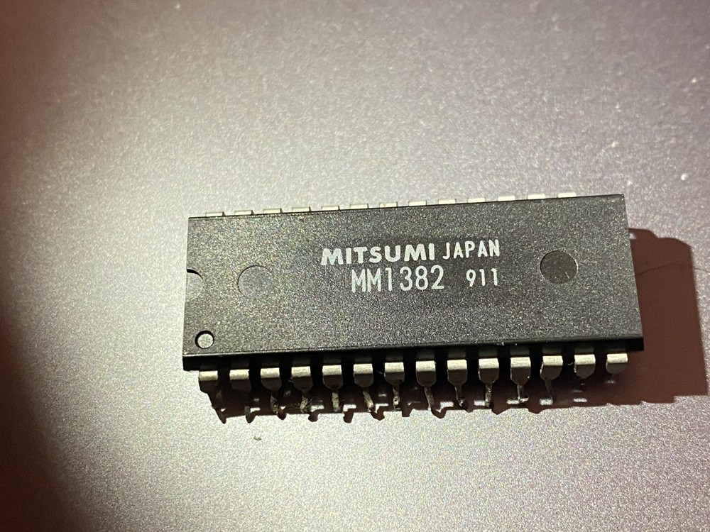 MITSUMI MM1382 DIP-28