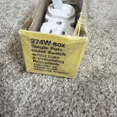 EAGLE SINGLE POLE QUIET SWITCH With Pilot Light And Receptacle # 274W-BOX White