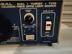 CUDA Universal dual quartz halogen fiber optic light source M2-150