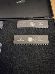 Microchip Lot Of 4 With Case See Pics