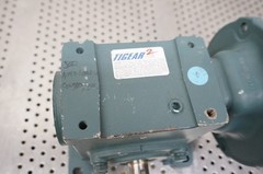 Dodge 17Q40L56 TIGEAR-2 Gear REDUCER 40:1 RATION lot J 1750 RPM NEW old stock