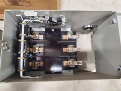 Siemens ITE BOS14352 60amp BD busway bus plug disconnect switch duct