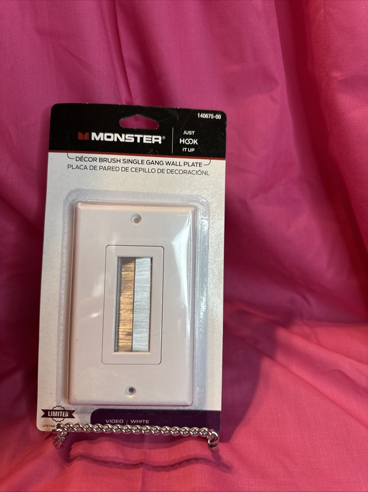Monster Just Hook It Up 140675-00 Decor Brush Wall Plate, White