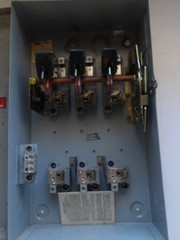 FPE P/N: 1136SNR 100AMPS 600VOLTS 4SN AC POLES DISCONNECT SWITCH