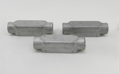 *Lot of 3* Appleton Form 85 1″ C Conduit Outlet Body Unilet