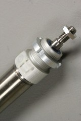FESTO ROUND CYLINDER PNEUMATIC PISTOL ROD DSNU-32-203-PPS-A