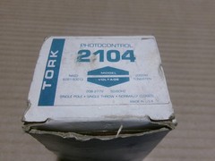 Tork 2104 Photocontrol 208-277V 50/60Hz 2000W w/ Tungsten AK