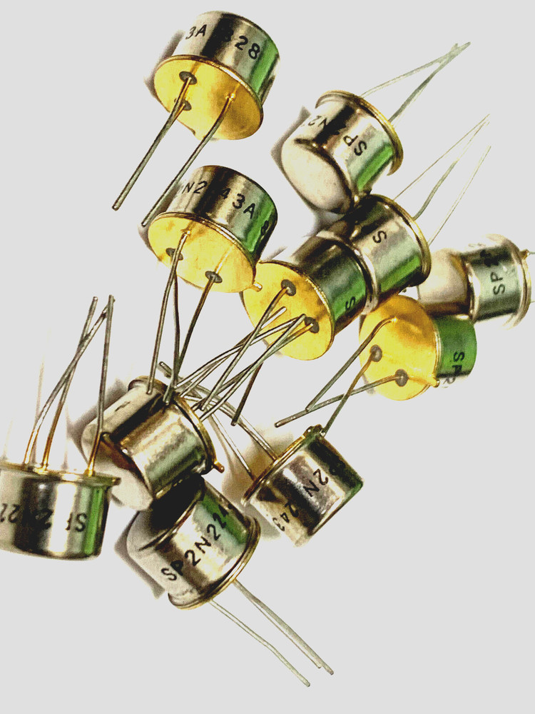 5 Pieces 2N2243A NPN TO-39 Transistor: Amplifier/Switch Transistors