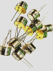5 Pieces 2N2243A NPN TO-39 Transistor: Amplifier/Switch Transistors