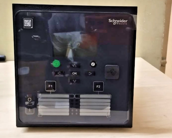 1PC- Schneider P3U20-6AAA2AGAA universal protection relay- New