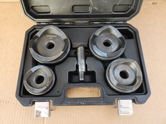 Southwire MP-03PRO MAX PUNCH Die Set (2-1/2″ ~ 4″)