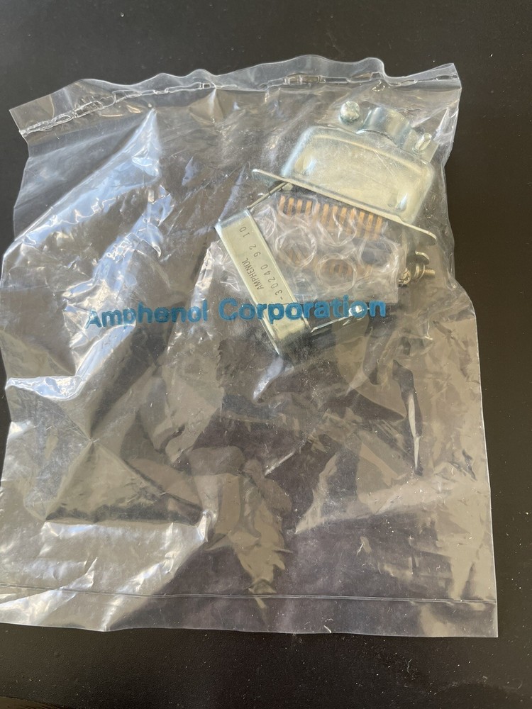 57-30240 AMPHENOL 24 contact, connector, Original Factory Package