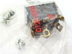 McGill 0121-0006 Momentary Multi-Pole Toggle Switch DPDT (ON) – ON 15 Amp 2-Pole