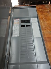 Square D Homeline Main Breaker Panel 200A MCB HOM3060M200PRB LOAD CENTER