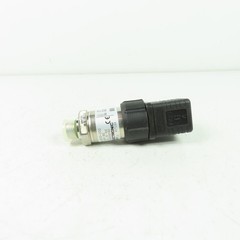 Hydac 4775-B-9000-000 Pressure Transmitter Transducer 12-30VDC 9000PSI NEW