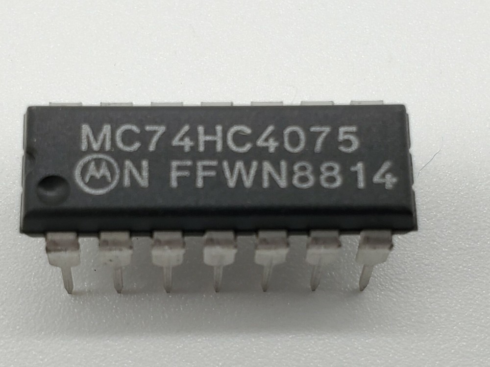 Motorola MC 74 HC4075 Triple 3-input OR Gate PDIP14 2 for $10
