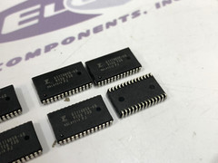 10-pcs Fujitsu MB8117805B-60PJ 2MX8 EDO Hyper Page Mode DRAM 60ns PDSO28