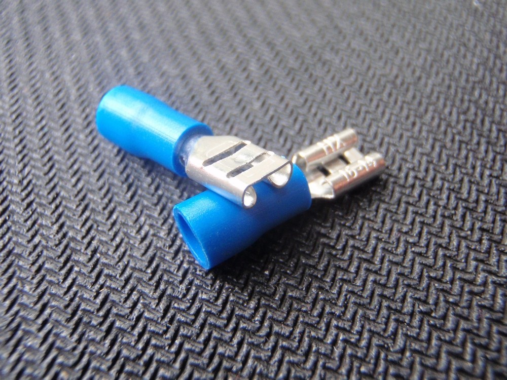 250PC FEMALE SPADE .187″ CRIMP CONNECTOR 16-14 AWG