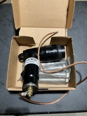 Hubbell (215ELA10) 8.4kV MCOV Elbow Arrester, 15KV Class ,10KV Duty Cycle