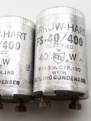Lot of 5 Arrow Hart FS-40/400 Fluorescent Lamp Starters 40 Watt Ceramic Condense