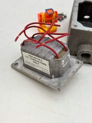 Cooper Crouse-Hinds EDSC218-SA Haz. Loc. 2-Pole Snap Switch w/ EDSC271-SA Body (