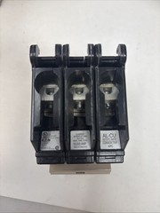 New – Eaton – CH330 – Standard Circuit Breaker, 240 Vac, 30 A, 10 Kaic, 3 Poles