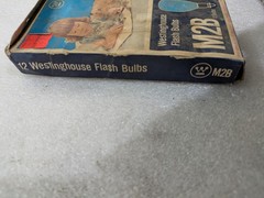 Westinghouse M2B Blue Dot Flashbulbs Bayonet Base Box of 12 Vintage Camera