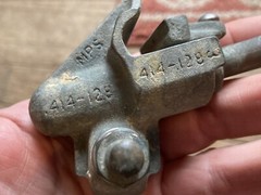 Mixed Lot – 2 Lightning Arrester Clips & Lot Of 4 Brass Vintage HOT-LINE CLAMPS