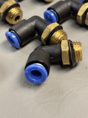 LOT OF 17 SMC KQL06-U02 ELBOW FITTINGS 6MM