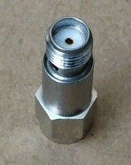(1pc) Pasternack PE7005-40 40dB Fixed Attenuator, SMA(M-F) 2Watts, 18GHz, 50ohm