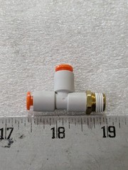 SMC Male Run Tee 1/8 NPT x 5/32 Tube Push-In Pneumatic Fitting 3/ORDER