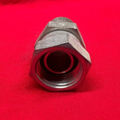 PARKER 1/2″ MALE NPT TO 1/2″ FEMALE SWIVEL 5000 PSI (LOT OF 4)