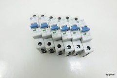 AB MCB Mini Circuit Breaker Used 1492-SPM1C040 SER.D ELEC-I-569=7C43