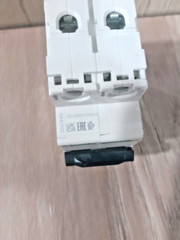 12PCS LOT- Schneider A9N61533 miniature circuit breaker-C60H -2poles -25A-C- NEW