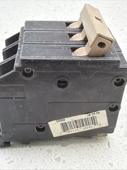 NIB – Eaton – CH330 – Standard Circuit Breaker, 240 Vac, 30 A, 10 Kaic, 3 Poles